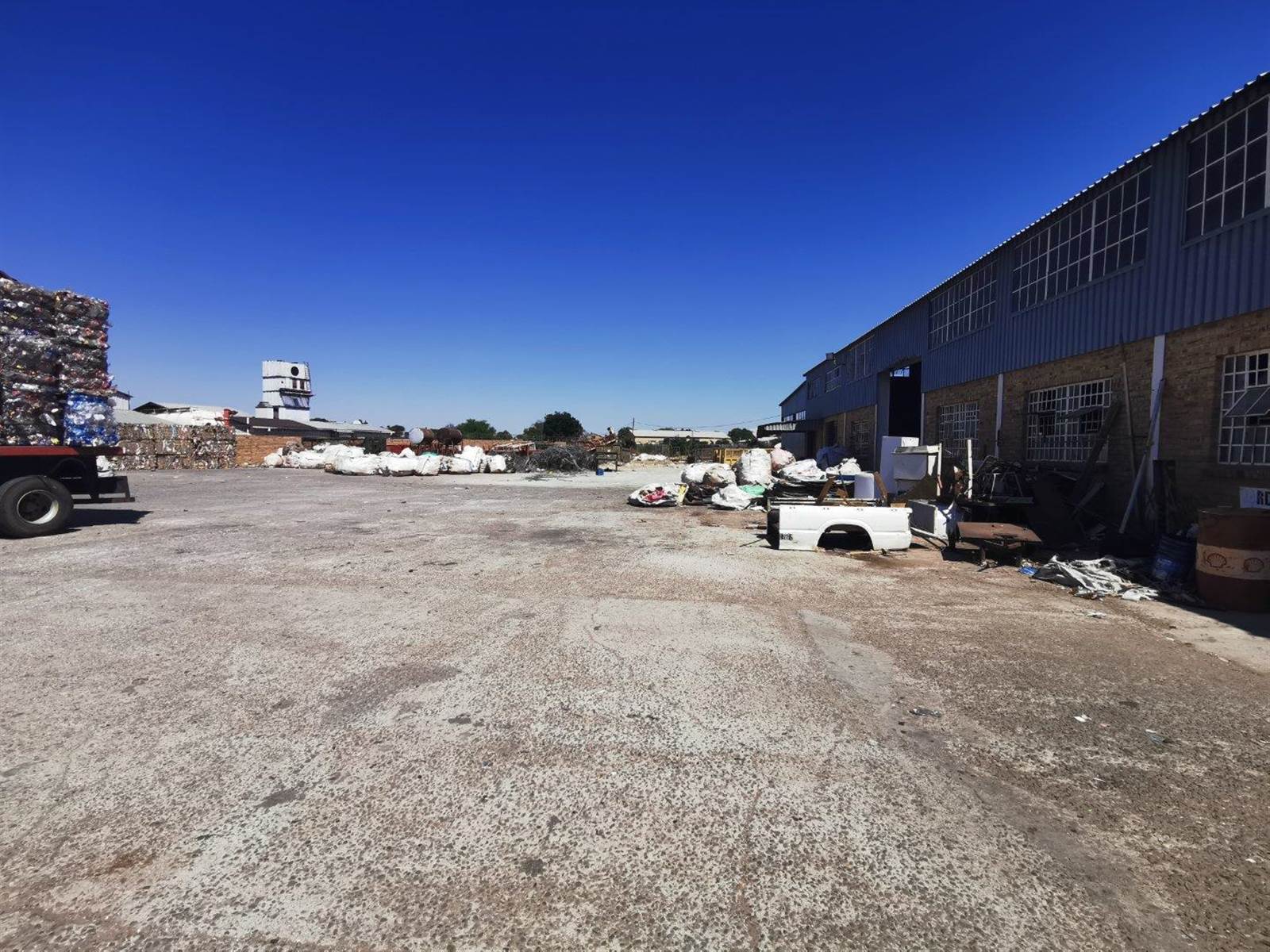 6850  m² Commercial space in Stilfontein photo number 6