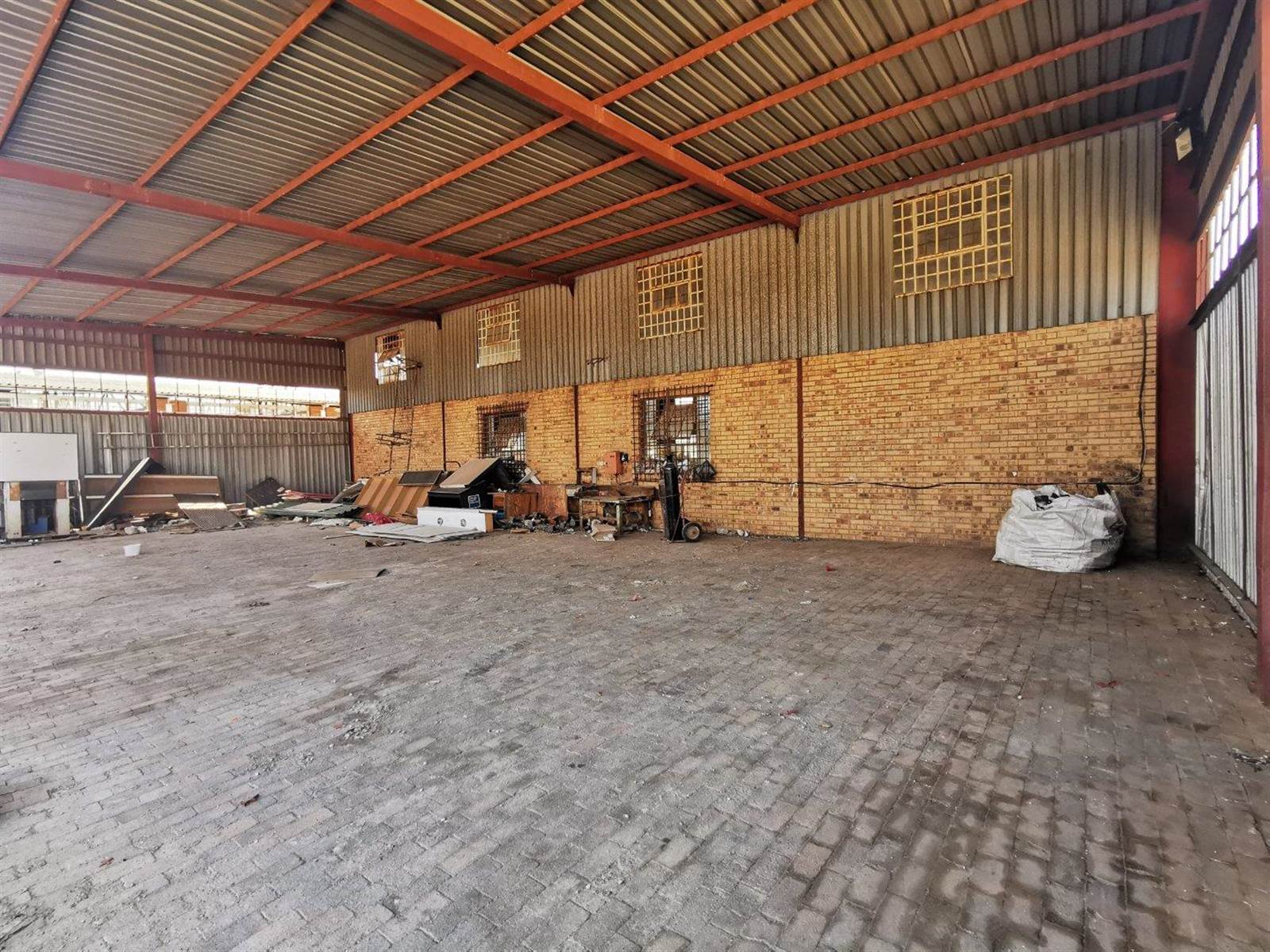 6850  m² Commercial space in Stilfontein photo number 17