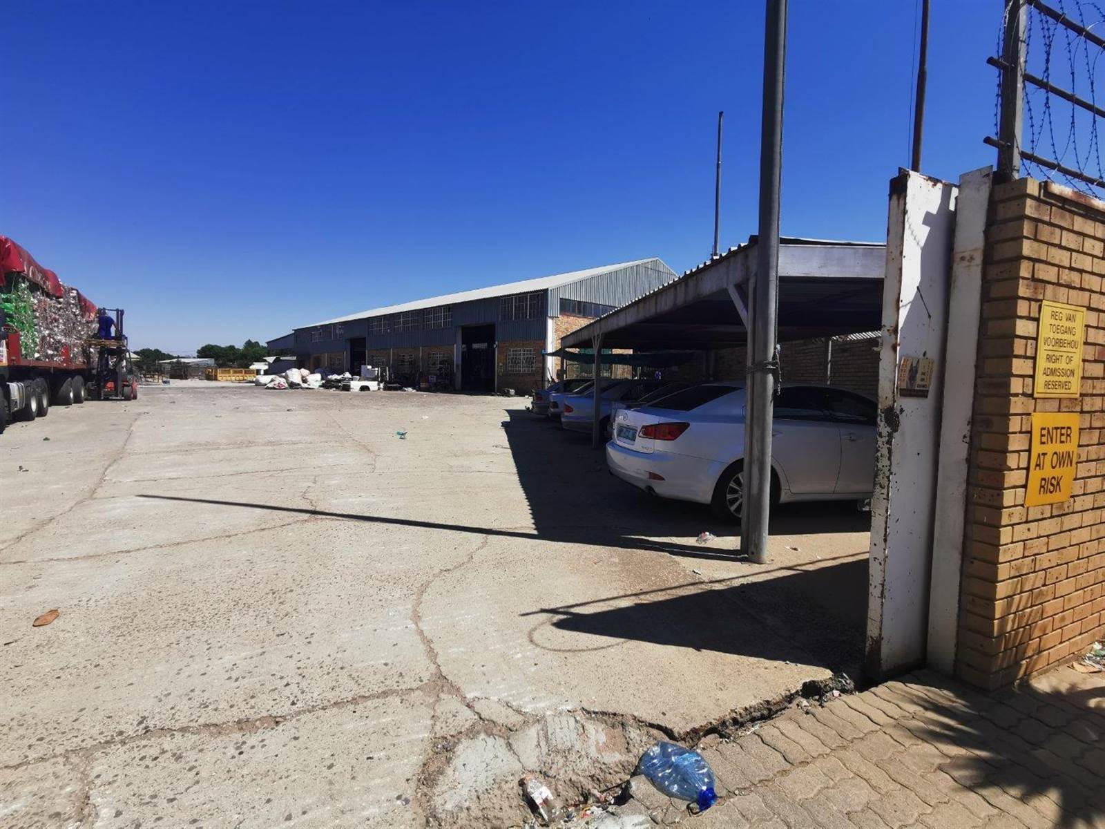 6850  m² Commercial space in Stilfontein photo number 1