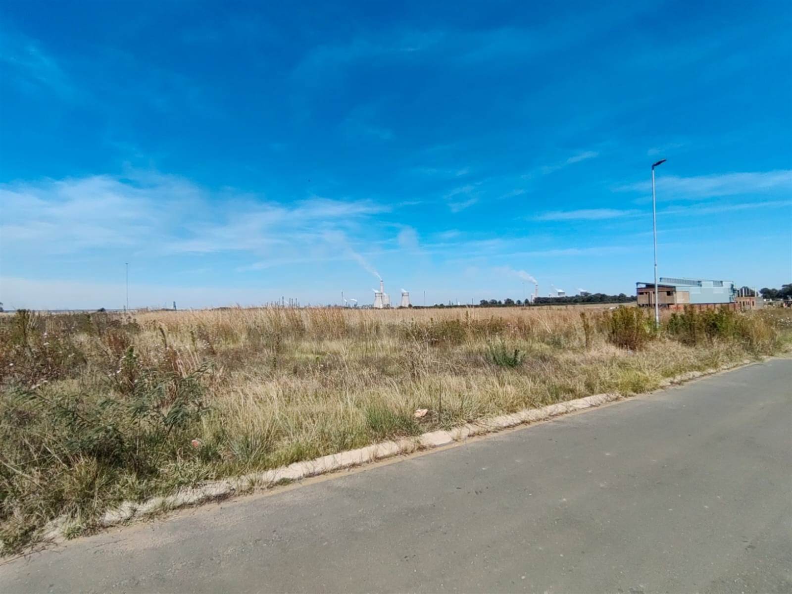 8260 m² Land available in Secunda photo number 4
