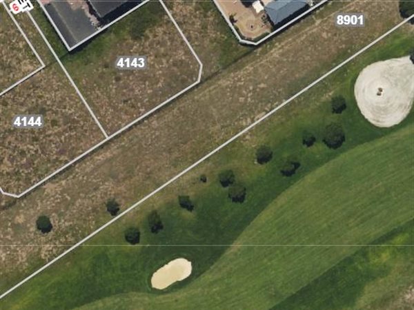 839 m² Land