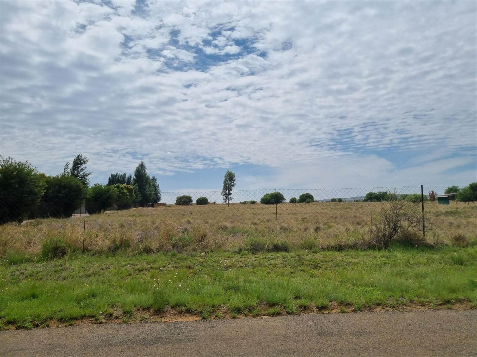 8600 m² Land available in Bainsvlei photo number 4