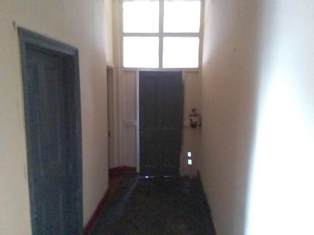 6 Bed House in Pietermaritzburg Central photo number 10
