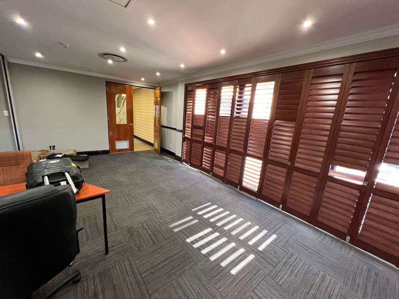 649  m² Commercial space in Rivonia photo number 17