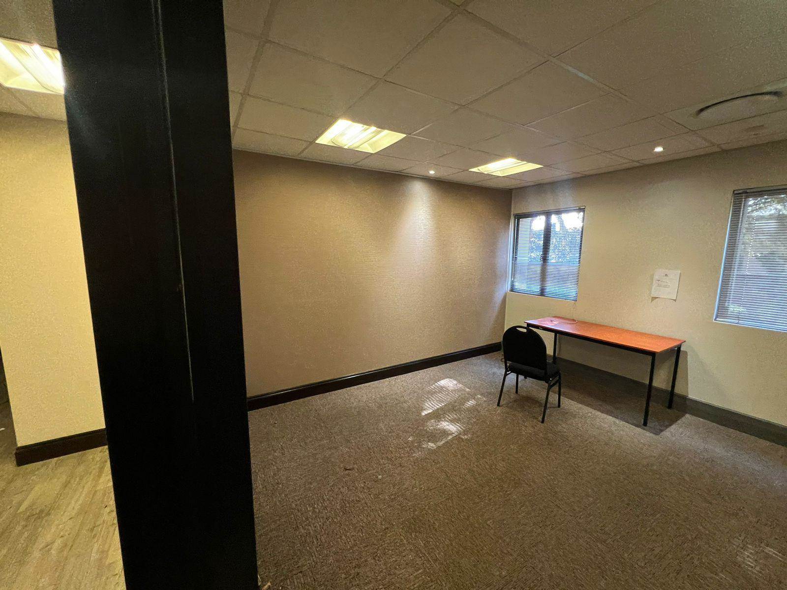 649  m² Commercial space in Rivonia photo number 29