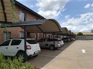 2 Bed Apartment in Mahube Valley