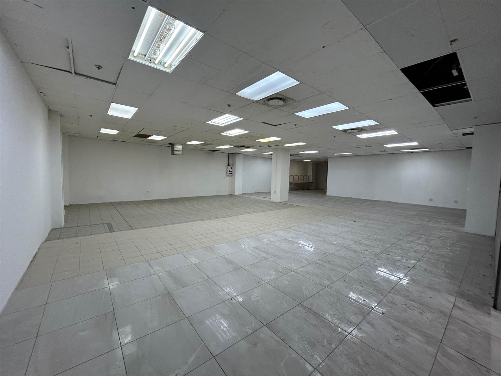 228  m² Retail Space in Claremont photo number 6