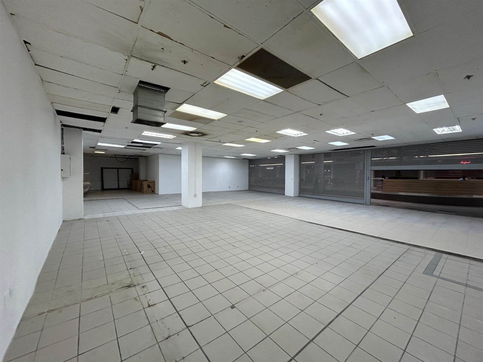 228  m² Retail Space in Claremont photo number 8