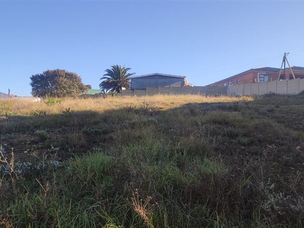 886 m² Land