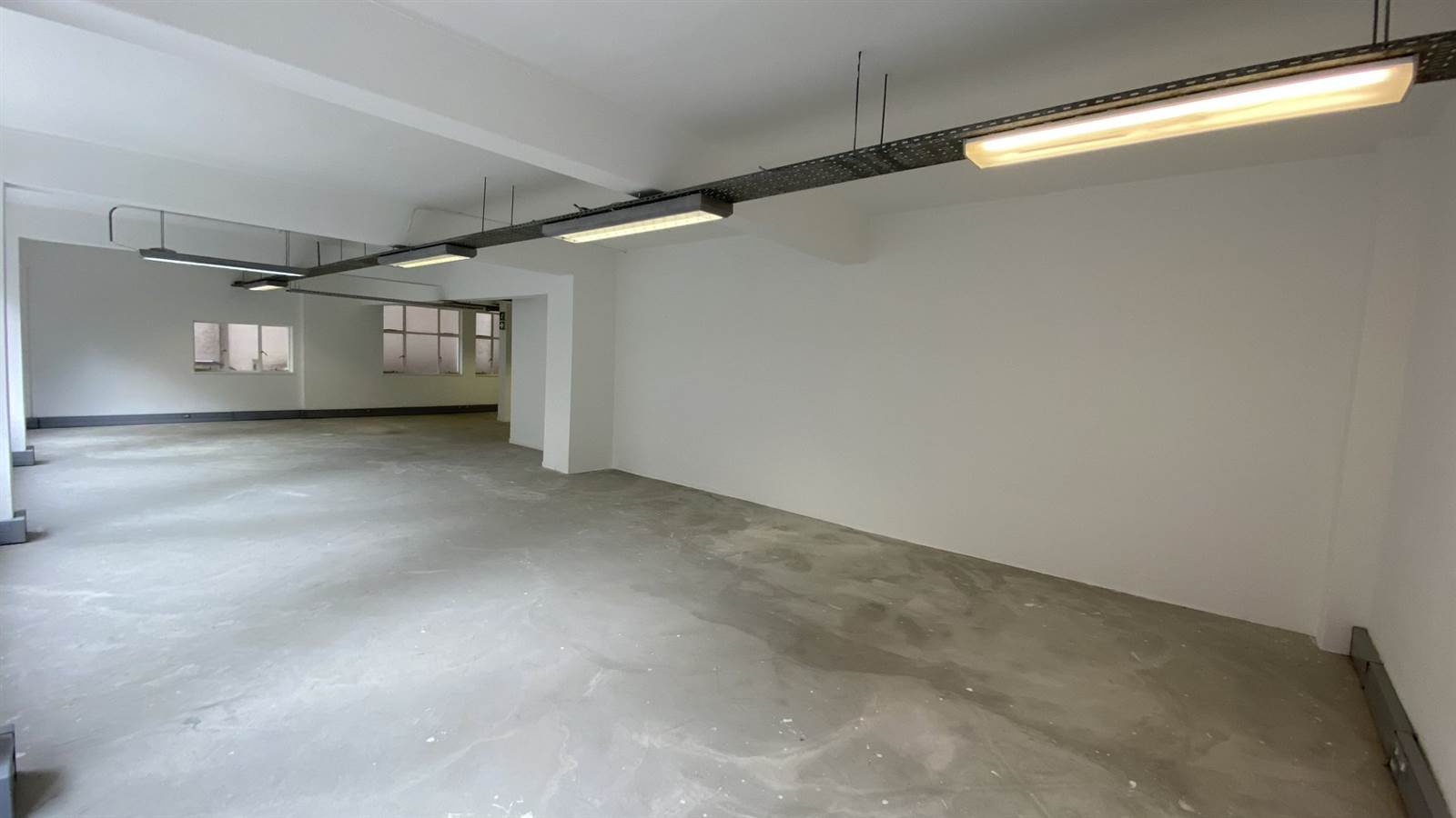 372  m² Commercial space in Cape Town City Centre photo number 6
