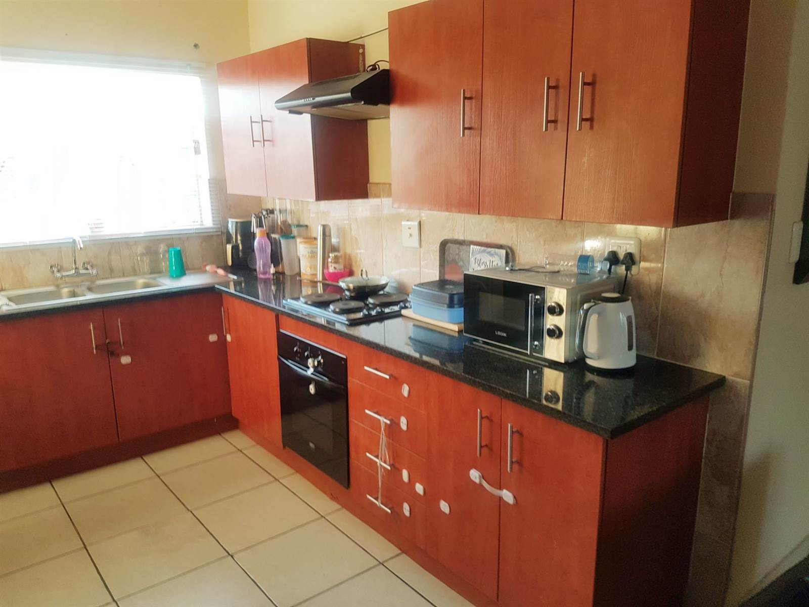 3 Bed Apartment in Waterval East photo number 2