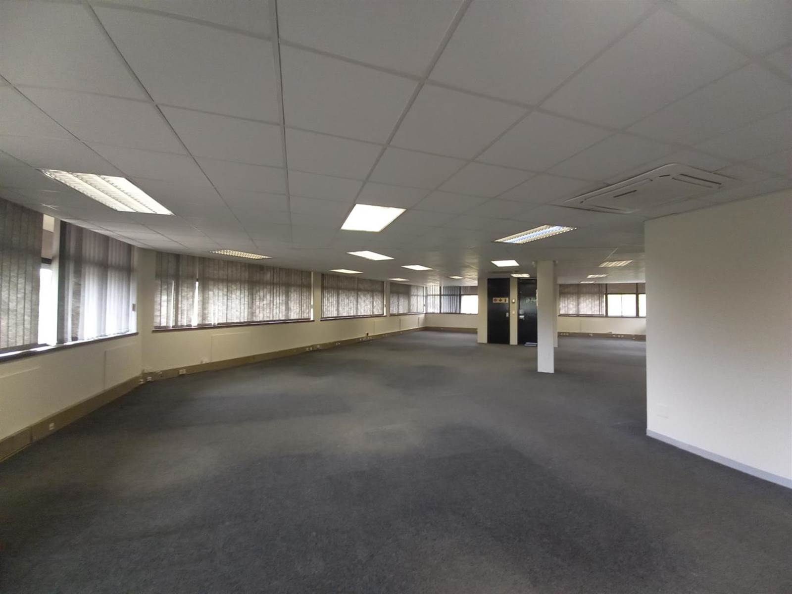 545  m² Office Space in Centurion CBD photo number 9