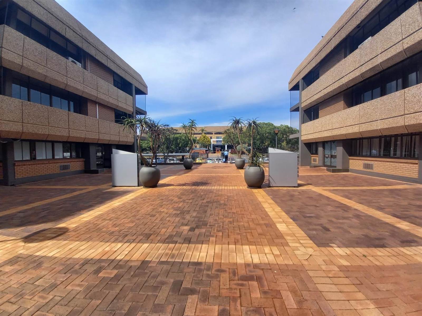 545  m² Office Space in Centurion CBD photo number 12