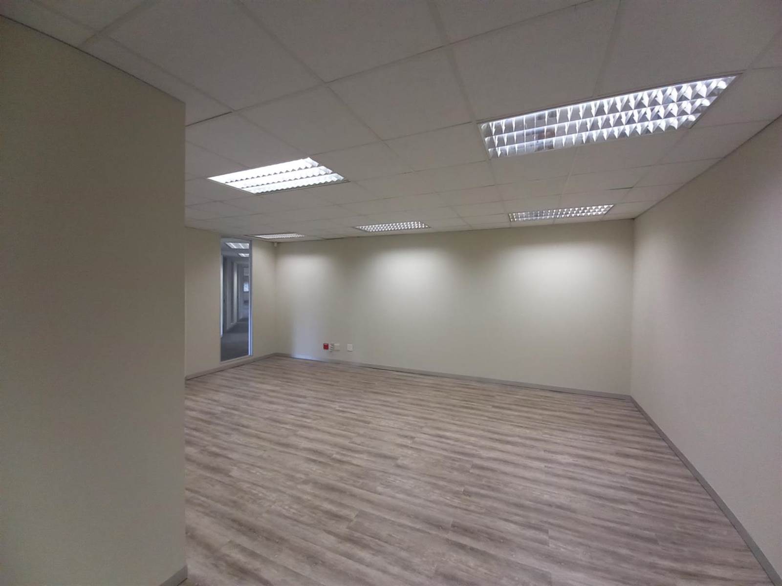545  m² Office Space in Centurion CBD photo number 14