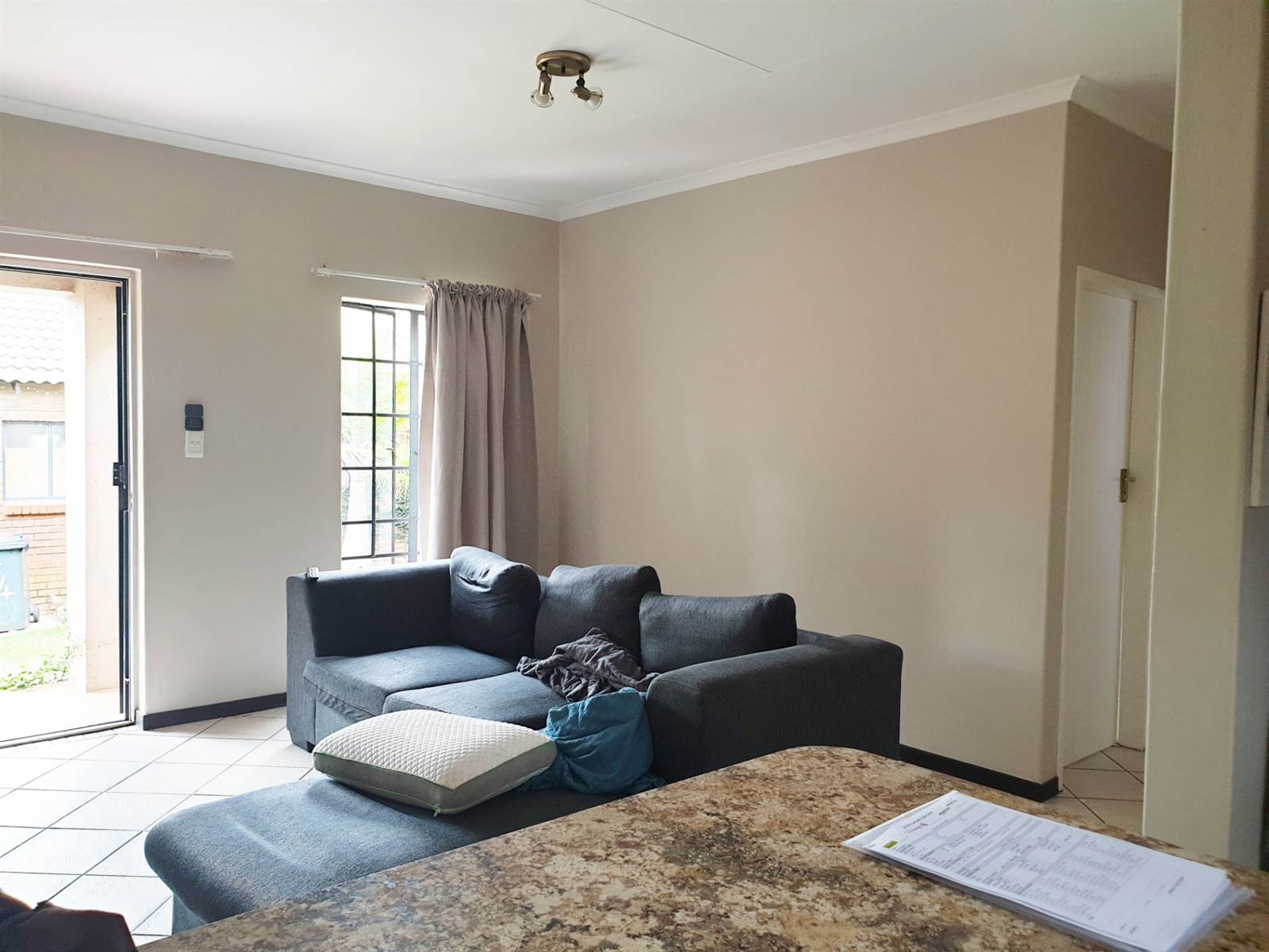2 Bed Townhouse in Mooikloof Ridge photo number 5