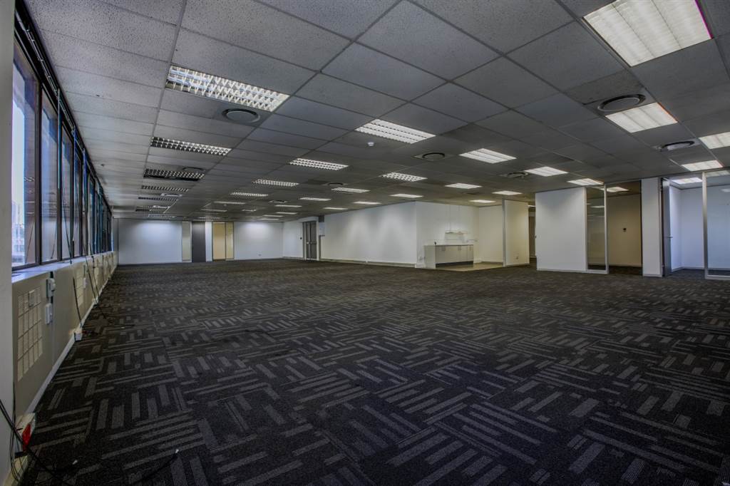498  m² Office Space in Cape Town City Centre photo number 7