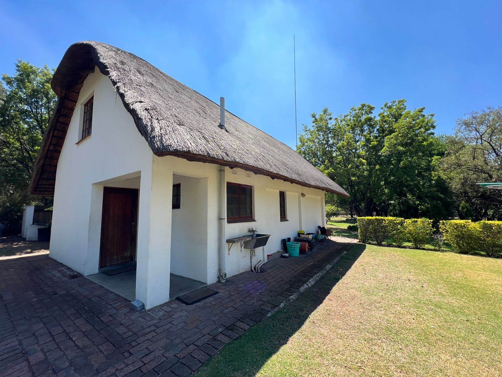 2 Bed Garden Cottage in Glen Austin photo number 16