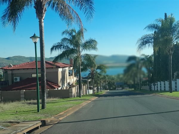 605 m² Land available in Hartbeespoort Dam
