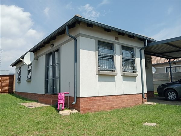 3 Bedroom Simplex 3 Bedroom Simplex
