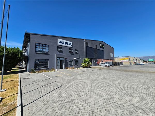8420  m² Industrial space