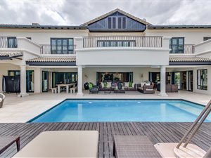 6 Bed House in Dainfern Valley