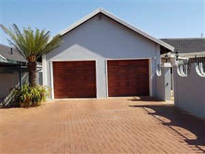 4 Bed House in Erasmusrand