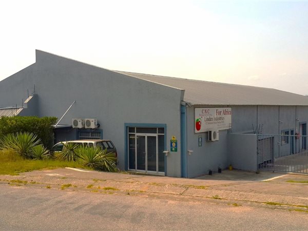 940 m² Industrial space 940 m² Industrial space
