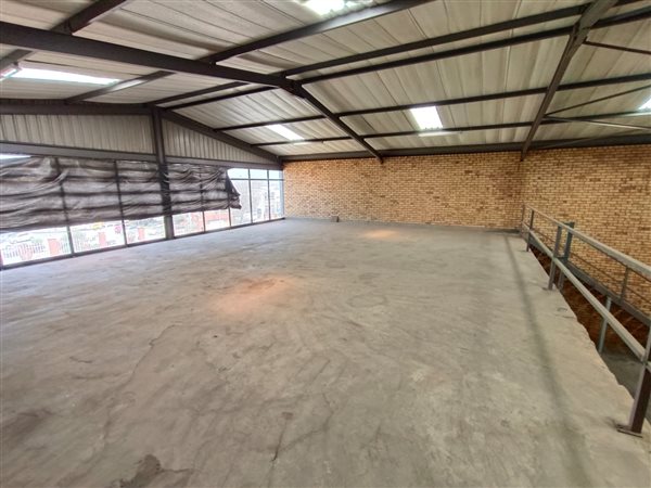 455  m² Industrial space