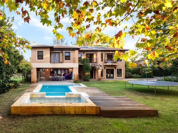 5 Bedroom House