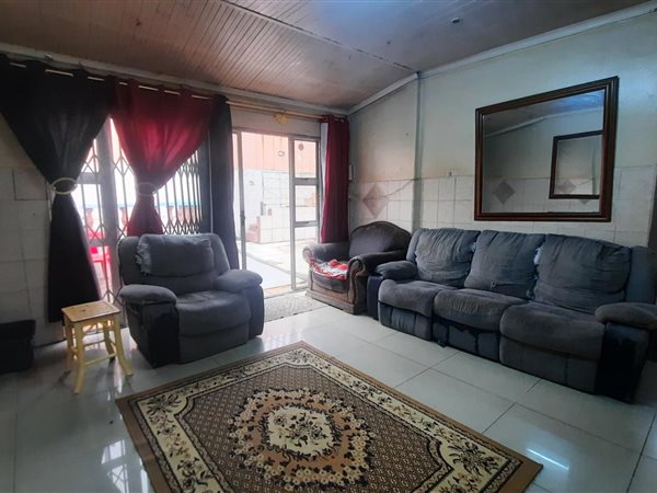 6 Bedroom Townhouse 6 Bedroom Townhouse