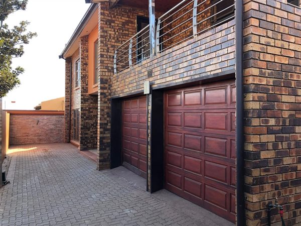 7.5 Bed House in Tembisa