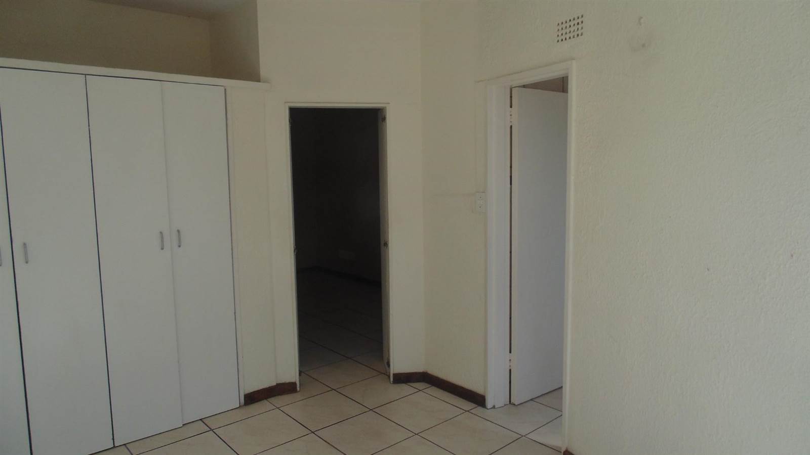 1 Bed Apartment in Albertville photo number 15