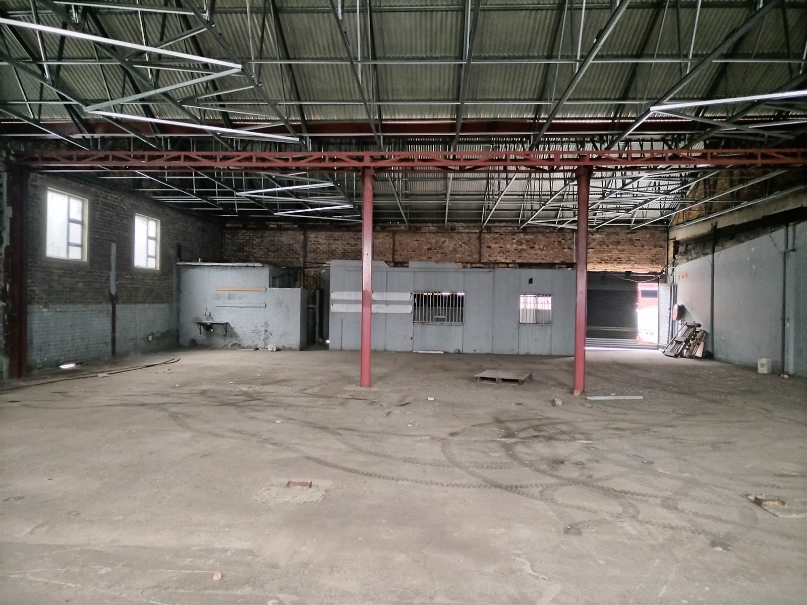 625  m² Industrial space in Alrode photo number 1