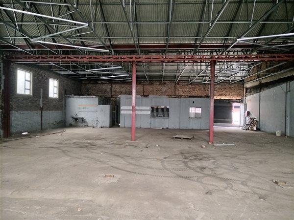625  m² Industrial space