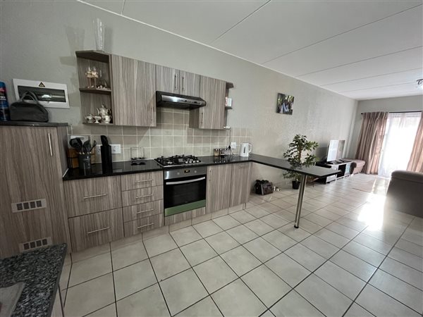 2 Bedroom Townhouse 2 Bedroom Townhouse