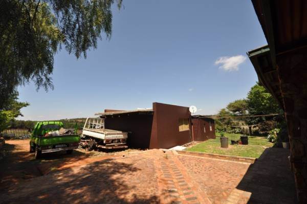 28 ha Farm in Randfontein photo number 23