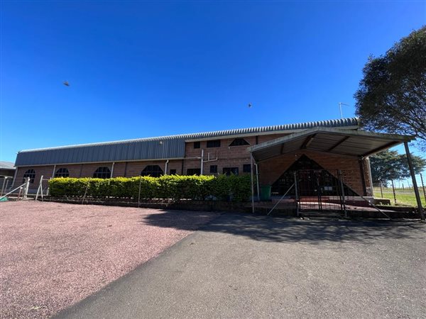 650  m² Commercial space in Camperdown