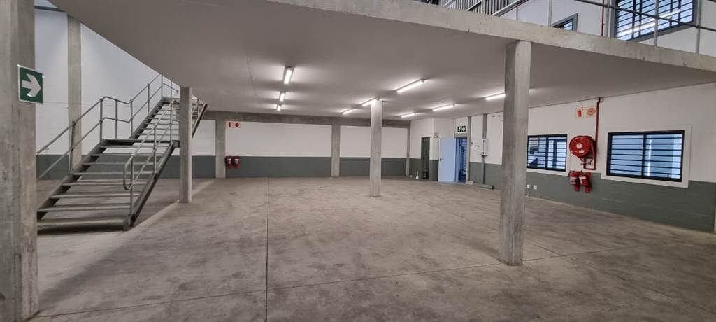 1094  m² Industrial space in Airport Industria photo number 28