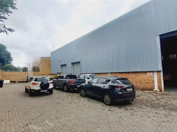 950  m² Industrial space