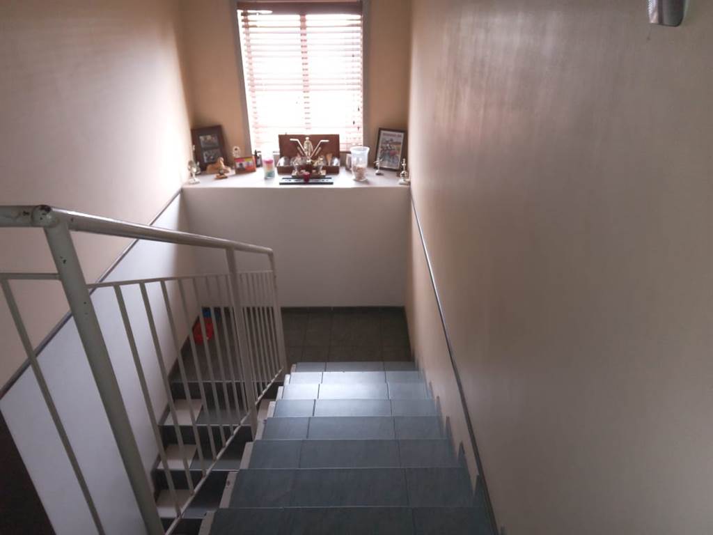 2 Bed Apartment in Witfield photo number 6