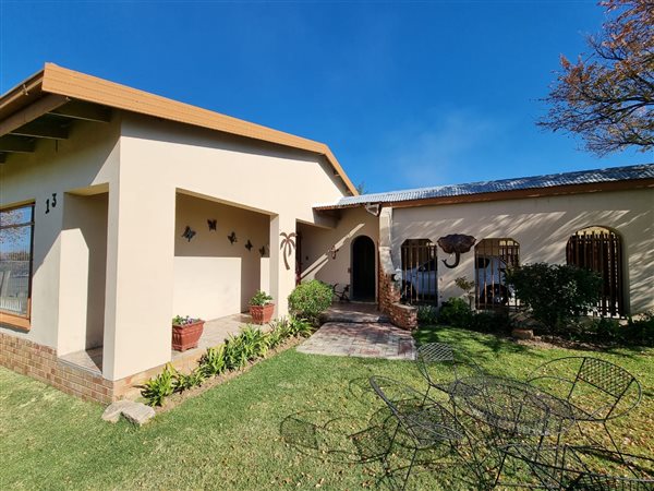 3 Bedroom House 3 Bedroom House
