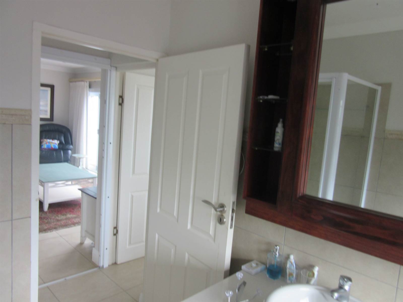 4 Bed House in Leisure Bay photo number 15