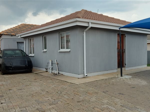 2 Bed House in Crystal Park