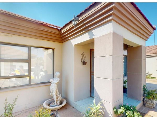 3 Bedroom Townhouse