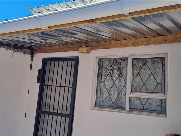 1 Bedroom Flat 1 Bedroom Flat