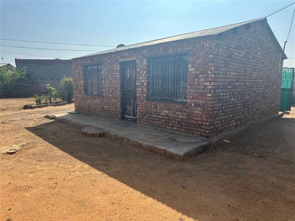 2 Bedroom House 2 Bedroom House