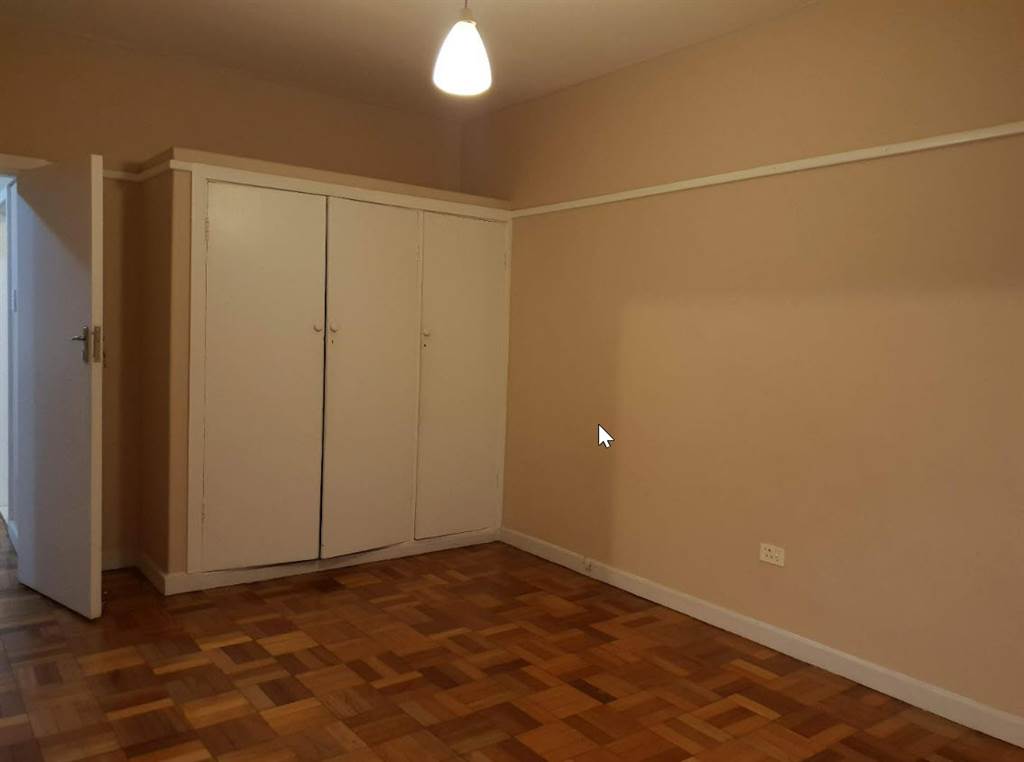 2 Bed Apartment in Westridge photo number 5