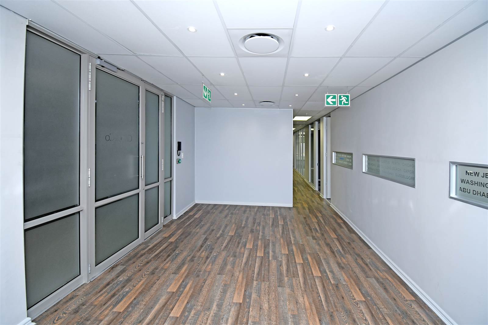 355  m² Commercial space in Sandown photo number 18