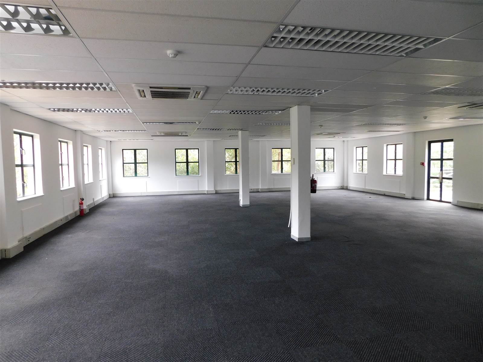 525  m² Commercial space in Hyde Park photo number 20