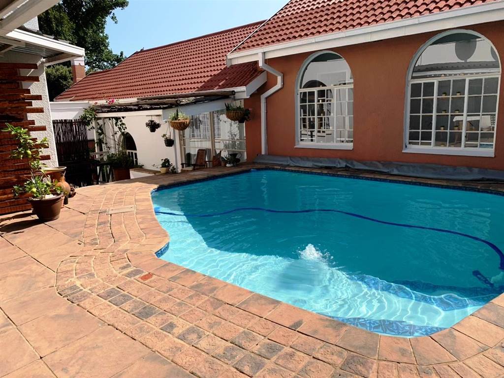 8 Bed House in Parys photo number 23